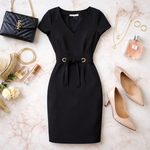 Donna Morgan Dresses & Skirts - Donna Morgano Black V-Neck Sheath Dress Size 8 Gold Grommet Waist Tie